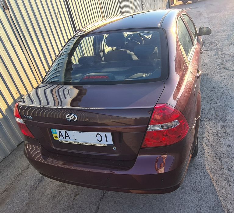 Zaz Vida 2013 р 1,5л