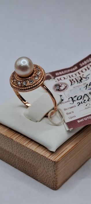 Золота каблучка 585