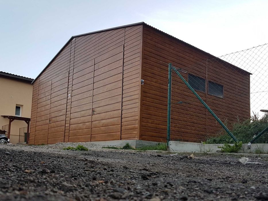 Blaszana montowana hala 8x6m – Złoty dąb