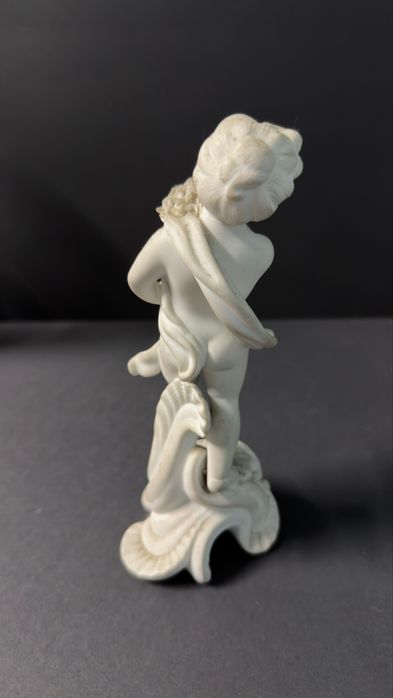 Escultura em biscoite da Fabrica da vista Alegre