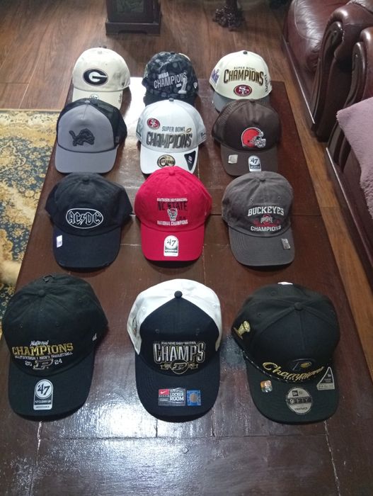 Фірмові бейсболки.NBA,NFL