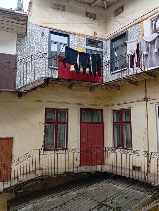 Однокімнатна квартира , в центрі мі ста,  загальна площа 41,2м2 .а