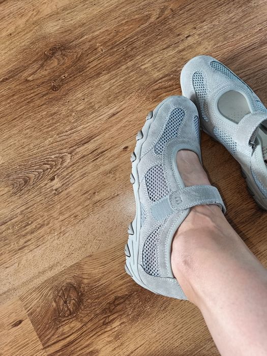 Półbuty damskie 40 39 .5 skórzane medicus adidasy oddychające sandały srebrne