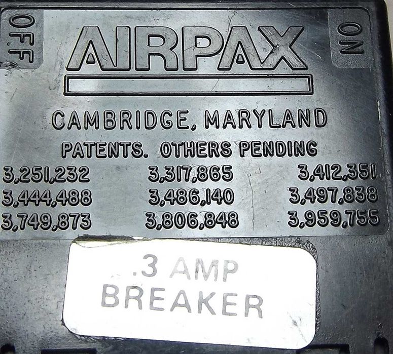 Przełącznik AIRPAX 3A Circuit BREAKER [085-S1]