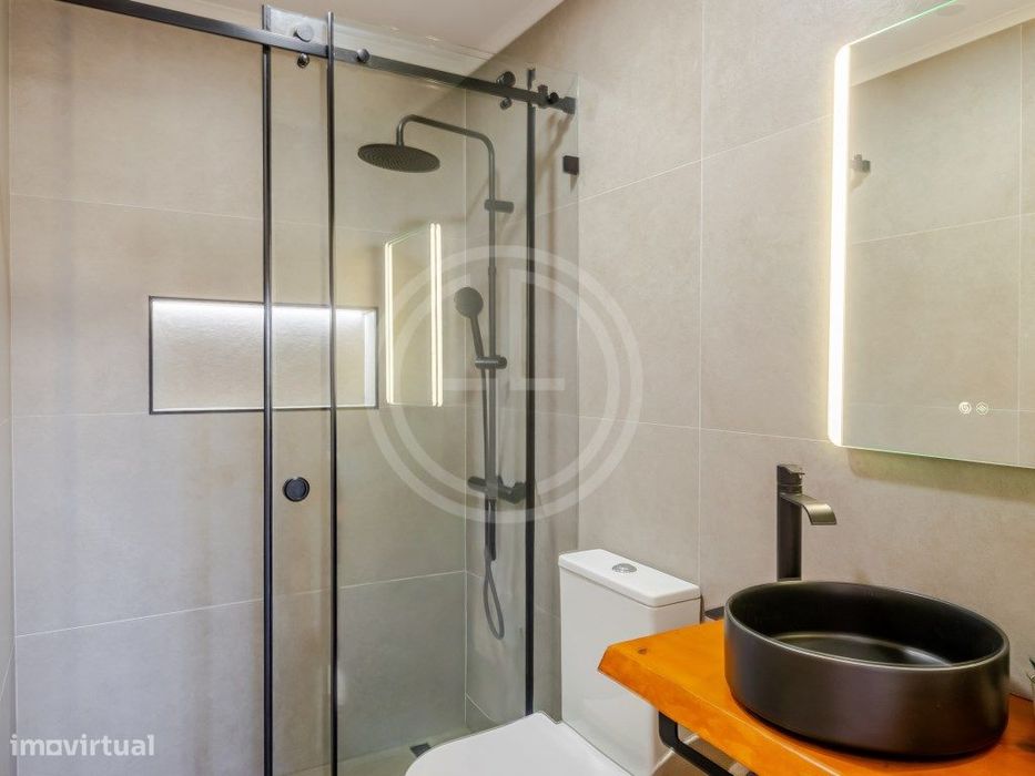 Apartamento T3 Renovado localizado em Loulé