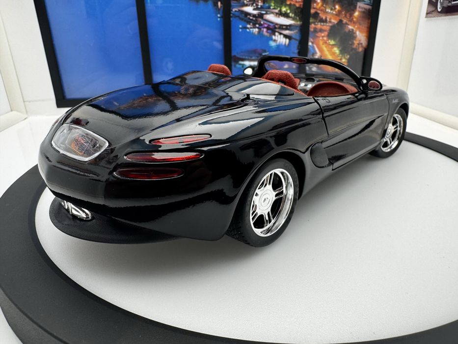 Ford Mustang Mach III Concept (1993) — 1:18
