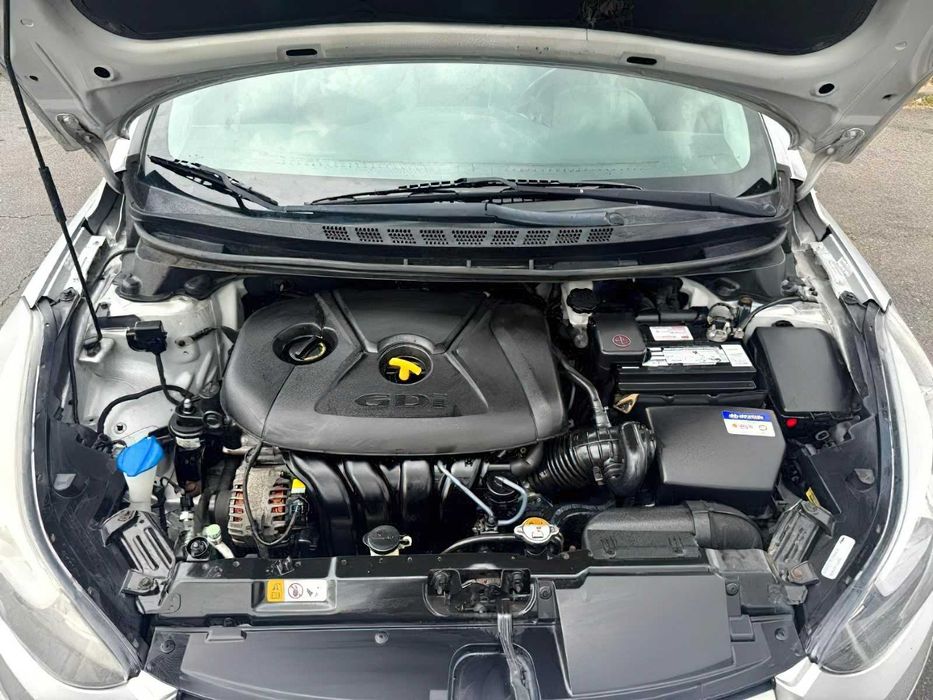 Hyundai Elantra Sport      2015