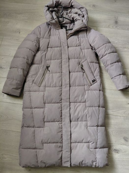 Пуховик зимовий жіночий 50-52р.