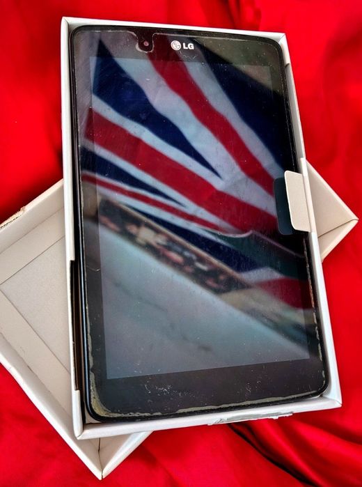 Планшет LG GPad 7.0