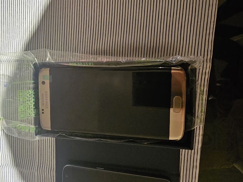 Vendo 2 samsungs como novos