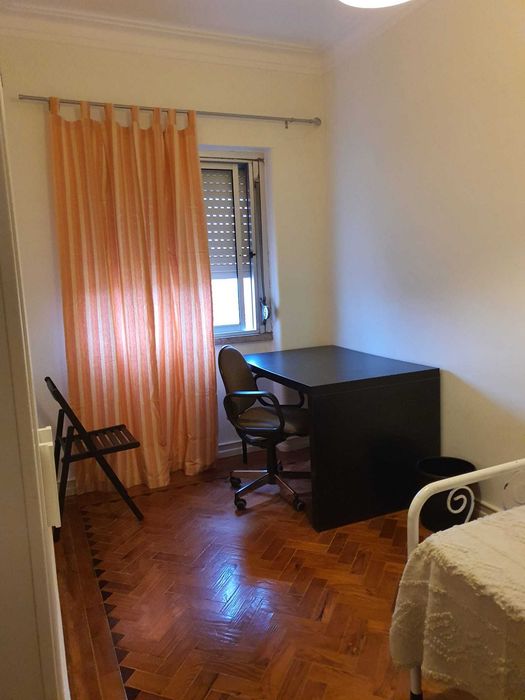 Quarto arrendamento Olaias
