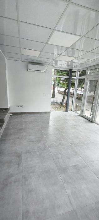 Оренда Центр міста комерційного приміщення  21--30 м2