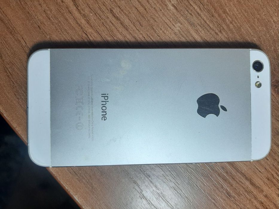 Материнська плата IPhone 5