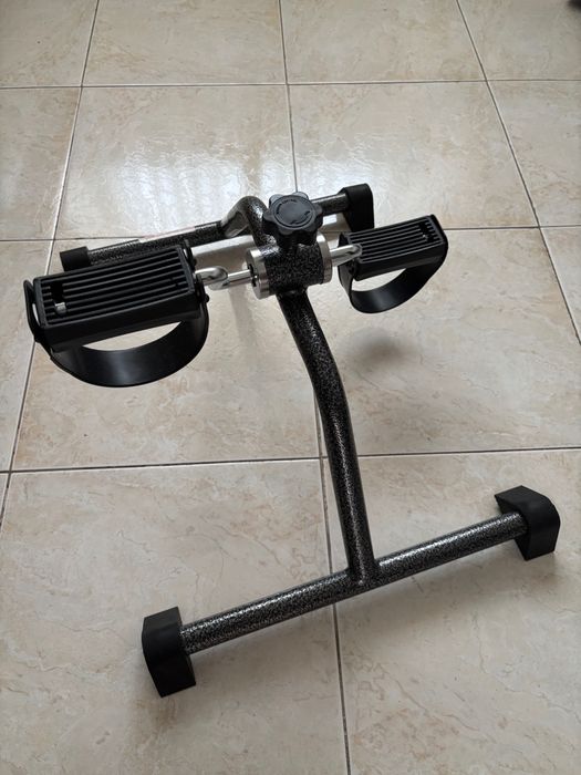 Exercitador de Braços e Pernas