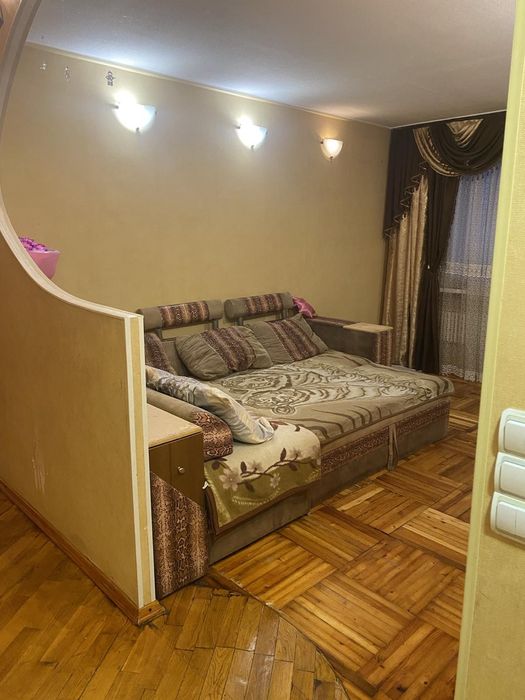 Сдам 2х.ком.квартиру на Холодной Горе.