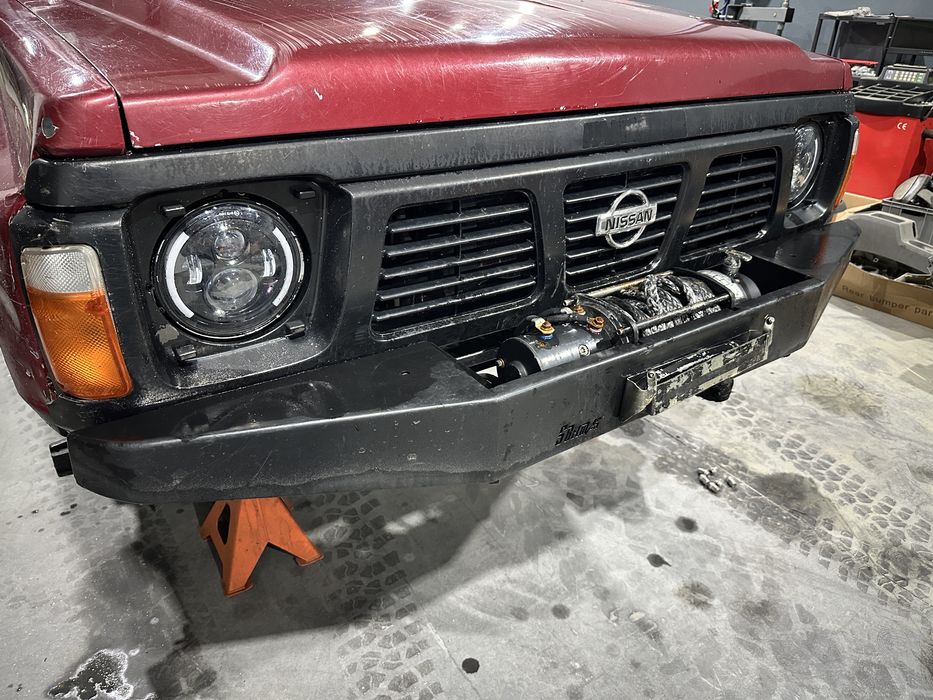 Pára-choques de ferro + Guincho – Nissan Patrol GR Y60