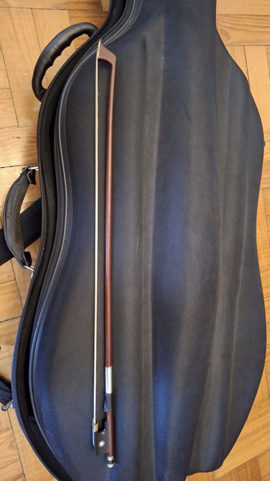 Violoncelo Gara  1/2 com estojo