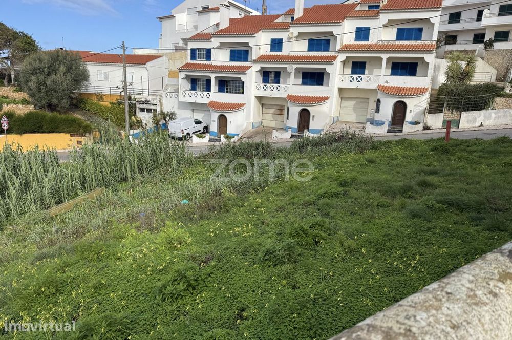 Lote de terreno urbano com 183 m² e vista mar