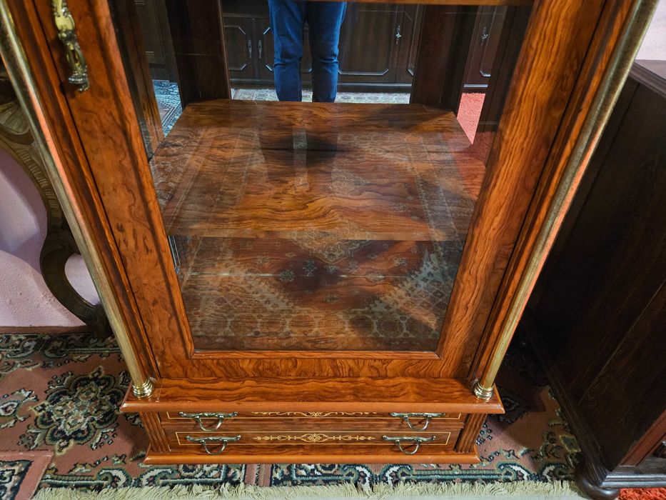 Cristaleira - Algumas marcas de uso