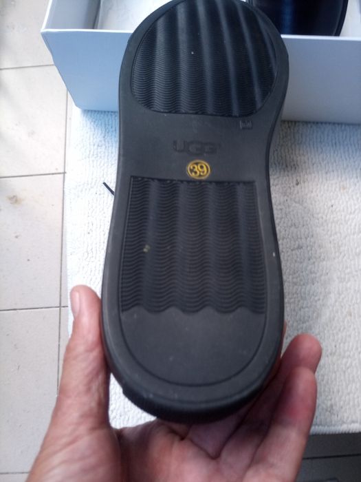 Кожаные UGG Австралия полуботинки кеды на меху 39 р стелька 26см