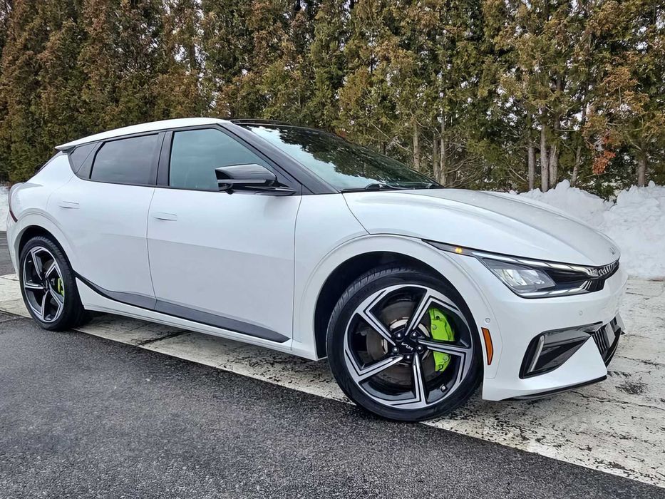 Kia EV6 GT      2023
