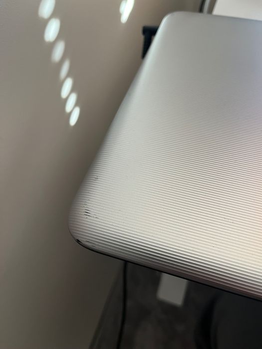 Laptop HP – Intel i3, 8 GB RAM, 1 TB HDD – sprawny, gotowy do pracy + zasilacz + torba