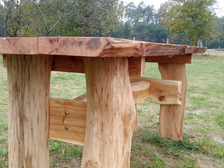 Stół ogrodowy, solidny