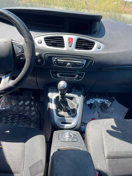 Renault Grand Scénic  2010 para peças