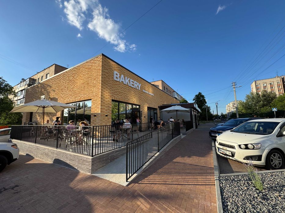 Приміщення біля зупинки по вул. Залізняка (Громова)