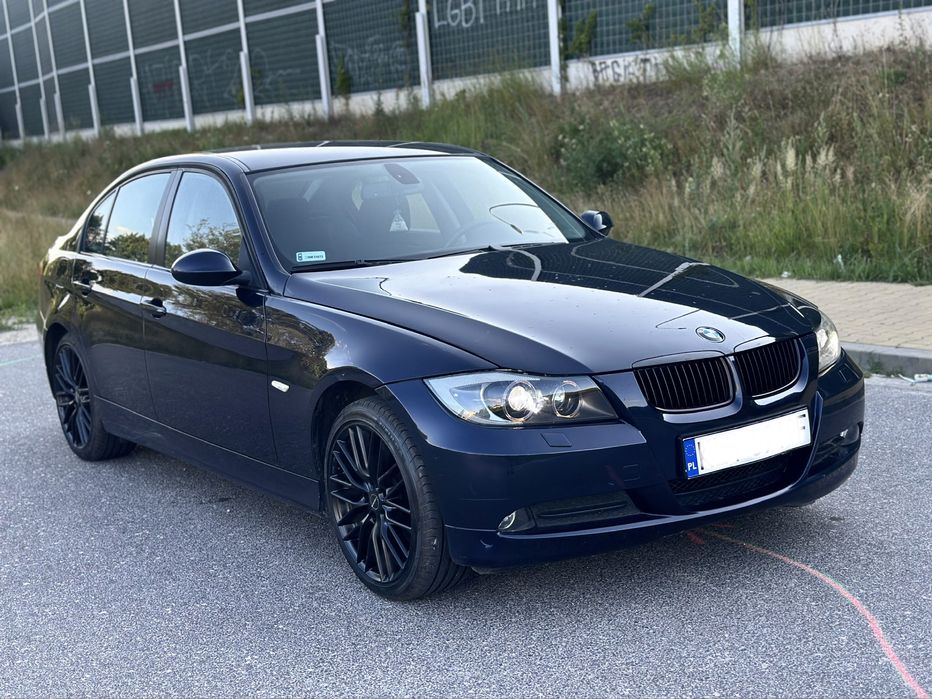 Bmw e90 2.0 benzyna, Xenon , felga 18 cali klimatzyacja sprzwna, radio cd