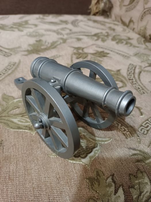Сувенирная пушка
