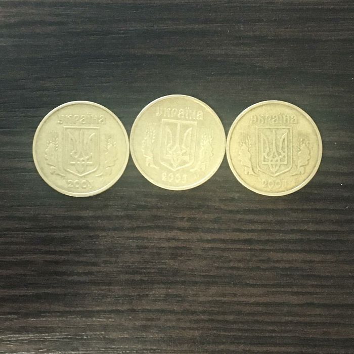 Продам монету в 1 гр 2003 год