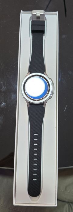 Samsung Galaxy Watch 4 Classic 46mm Bluetooth – Silver (Como Novo)