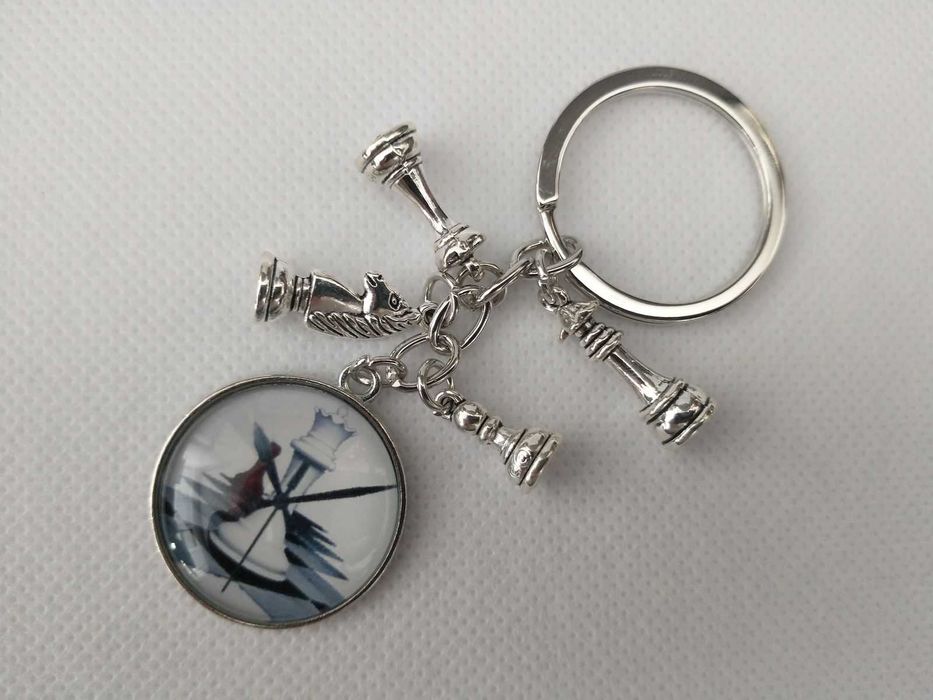 Brelok szachy hetman breloczek do kluczy nowy polecam :)