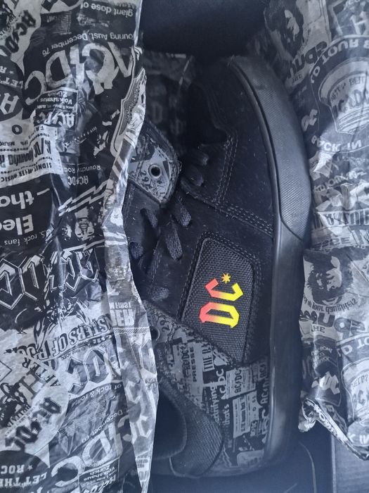 Tenis dc shoes ac/dc