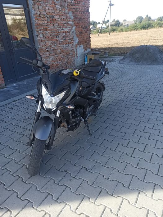 bajaj pulsar ns200