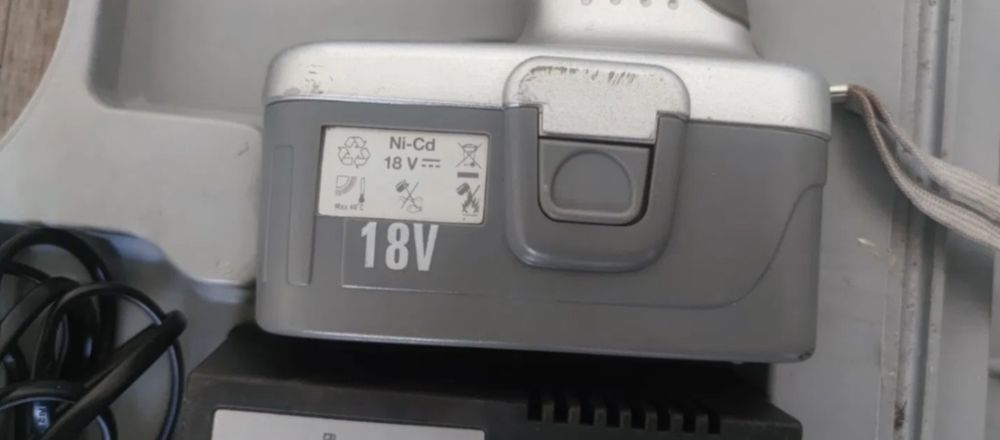 Акумуляторний шуруповерт TCM, АКБ ni-cd 18 V. Б/у, в доброму стані