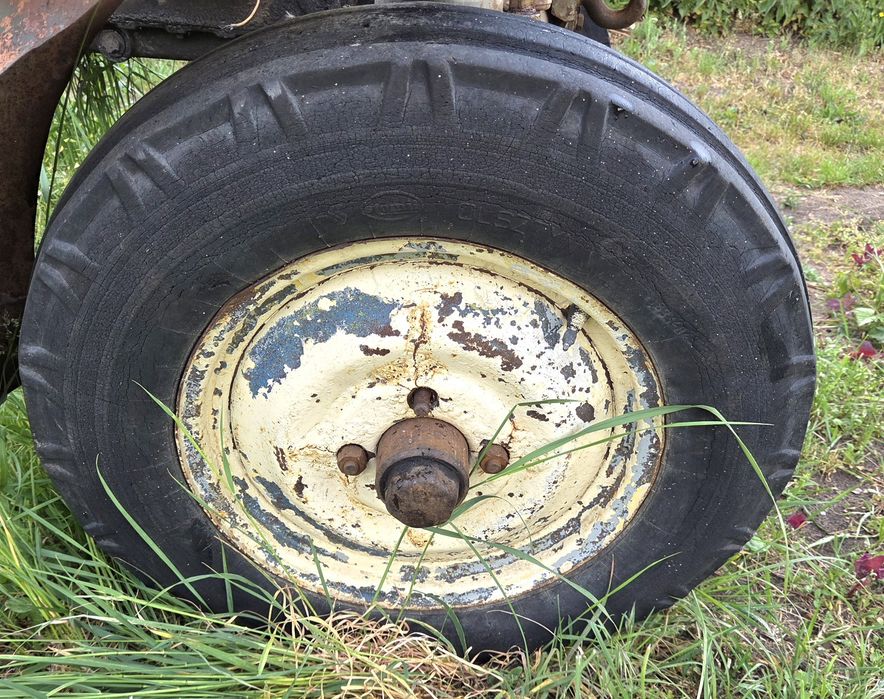 Koła przednie do Ursusa C4011, C355  cena za 2 szt.- koła na powietrzu