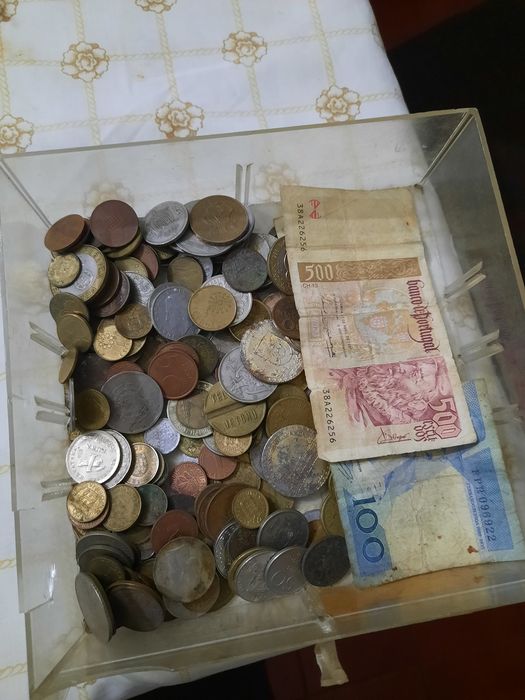 Moedas de Escudo Antigas e Outras