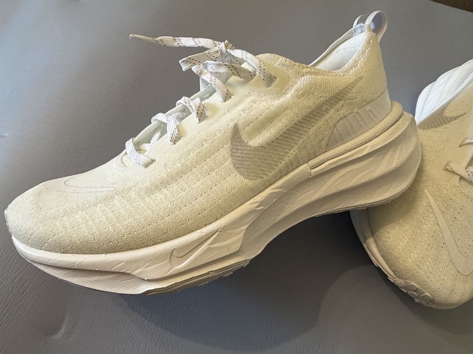 Кросовки  Nike ZoomX Invincible Run Flyknit 3