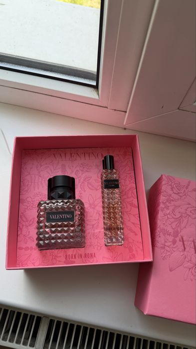 Valentino Donna Born In Roma Valentino