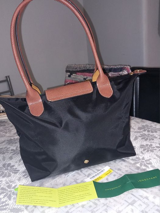 Longchamp Tamanho M Preta