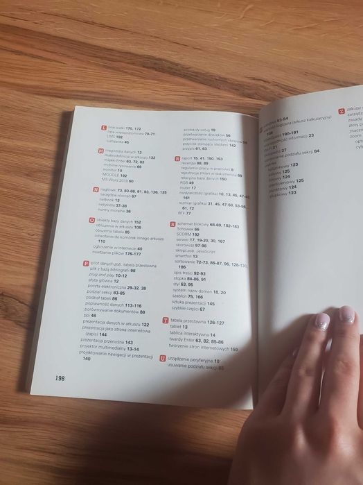 Informatyka nie tylko dla uczniów. Podręcznik liceum i technikum