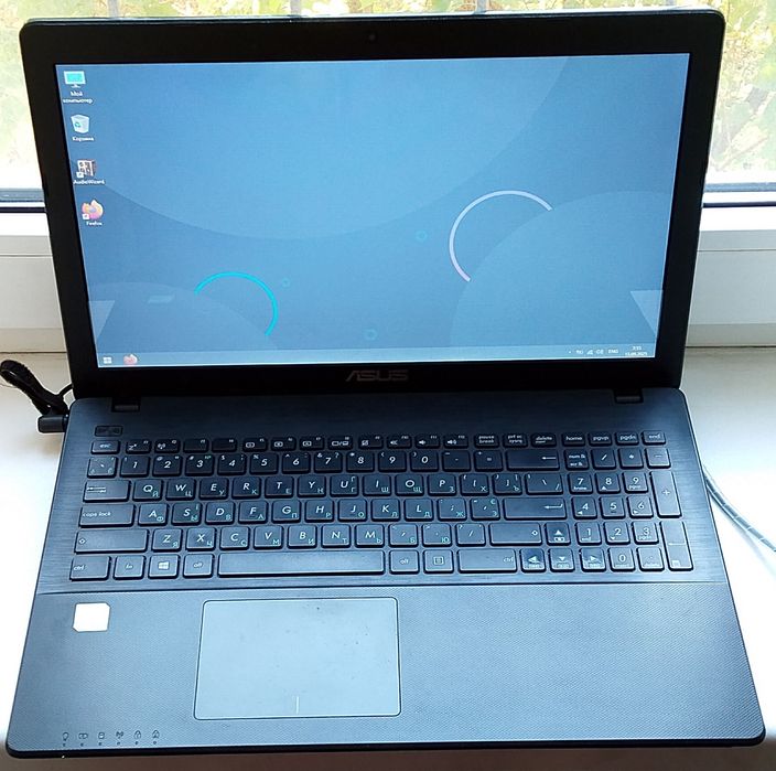 Игровой ноут ASUS X552M - Intel 4ядра GeForce 820М, 8Гб DDR3 SSD 256Гб