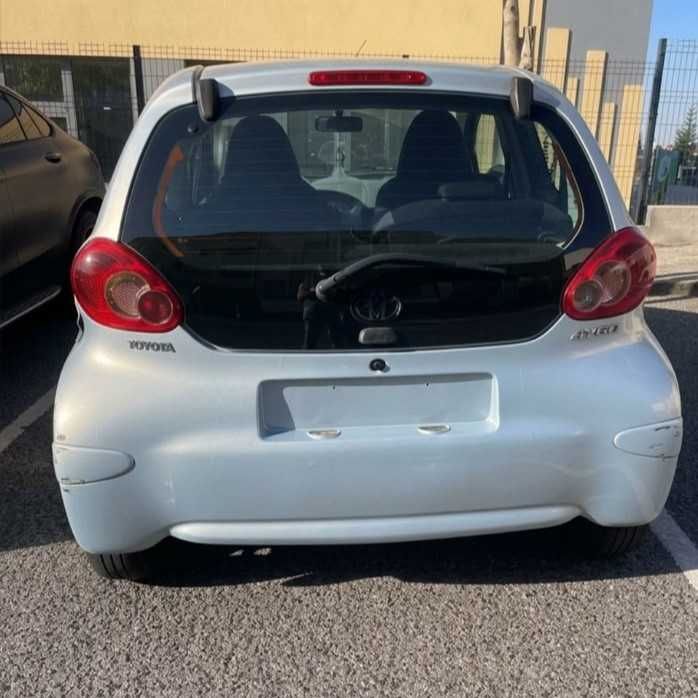 Toyota Aygo 1.0 (2005) - Económico e Fiável