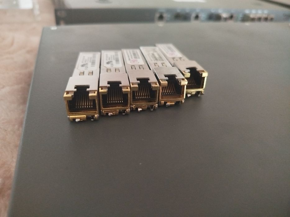 SFP- RJ45-10/100/1000TX