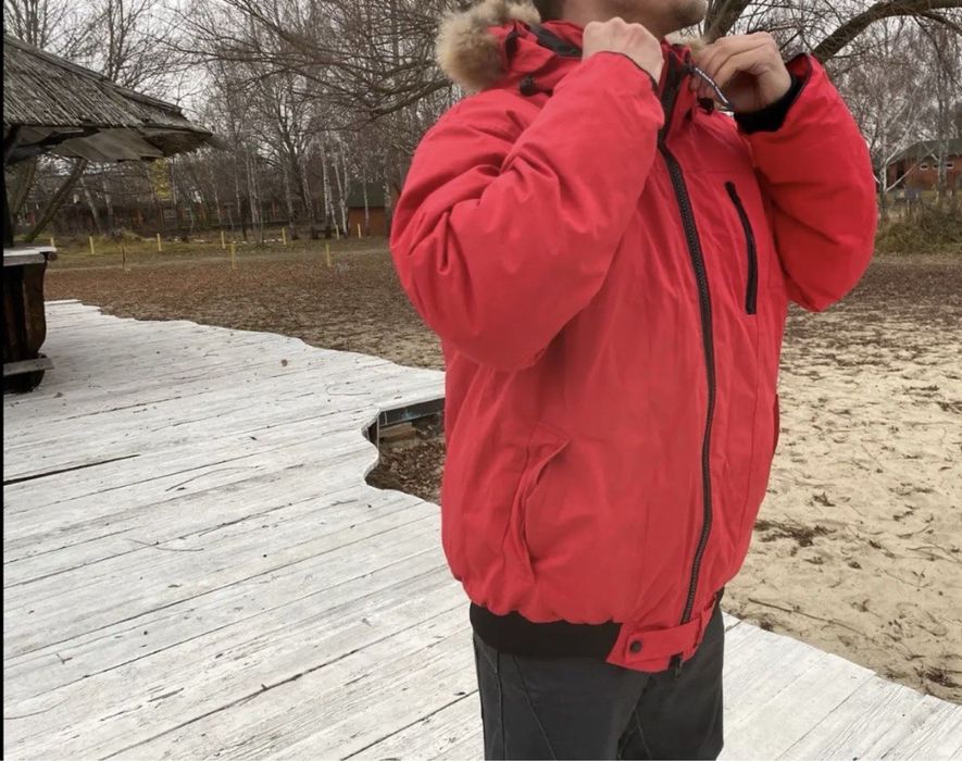 Зимовий короткий пуховик канада гус Canada goose bomber