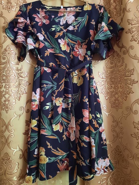 Платье женское,шифон,не ношенное