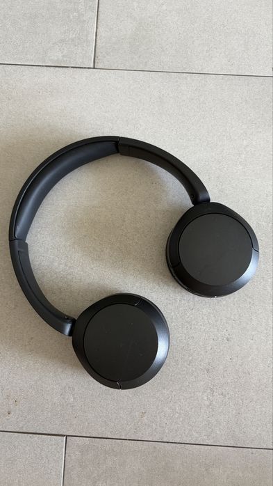 Auscultadores Sony WH-CH520 em preto