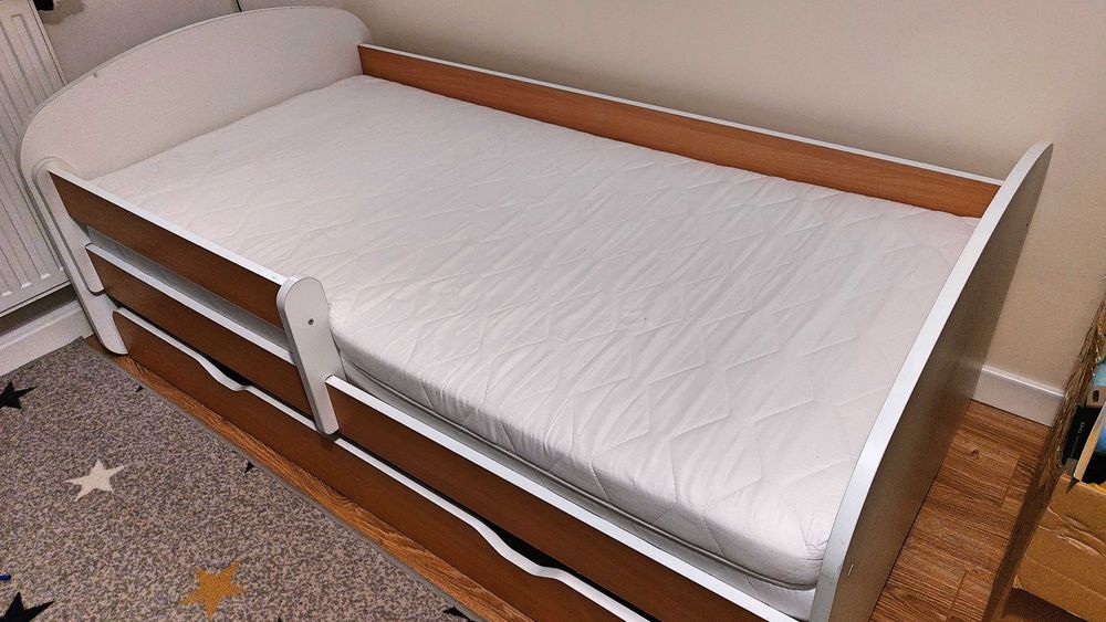 Łóżko dziecięce z szufladą i materacem 160x80cm